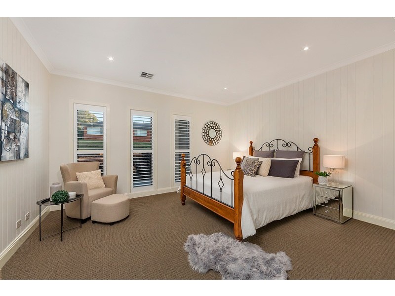 23 Ian Grove, Mount Waverley VIC 3149