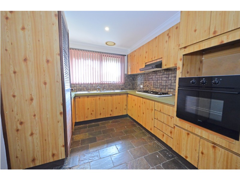 11 Whitestone Court, Endeavour Hills VIC 3802