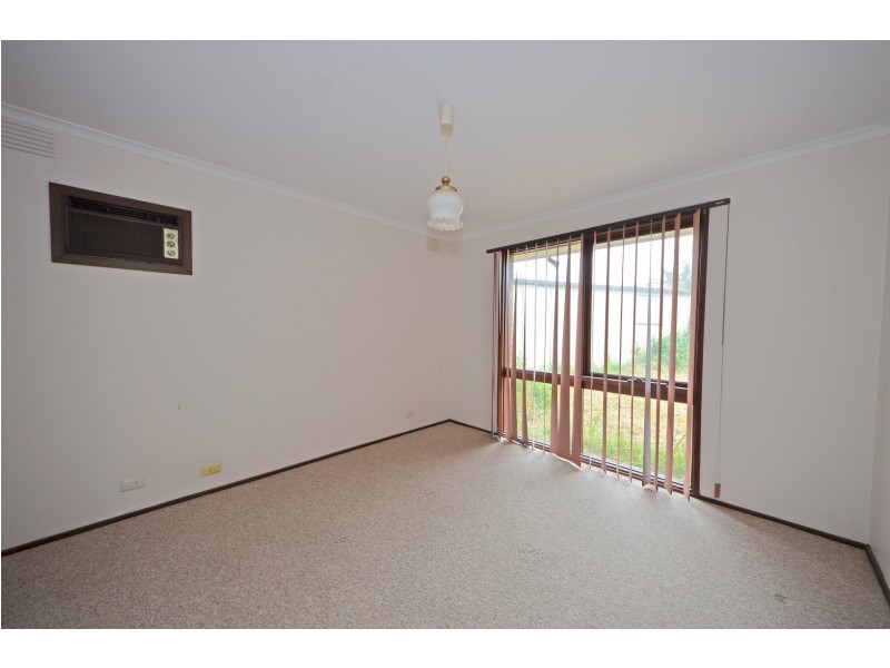 11 Whitestone Court, Endeavour Hills VIC 3802