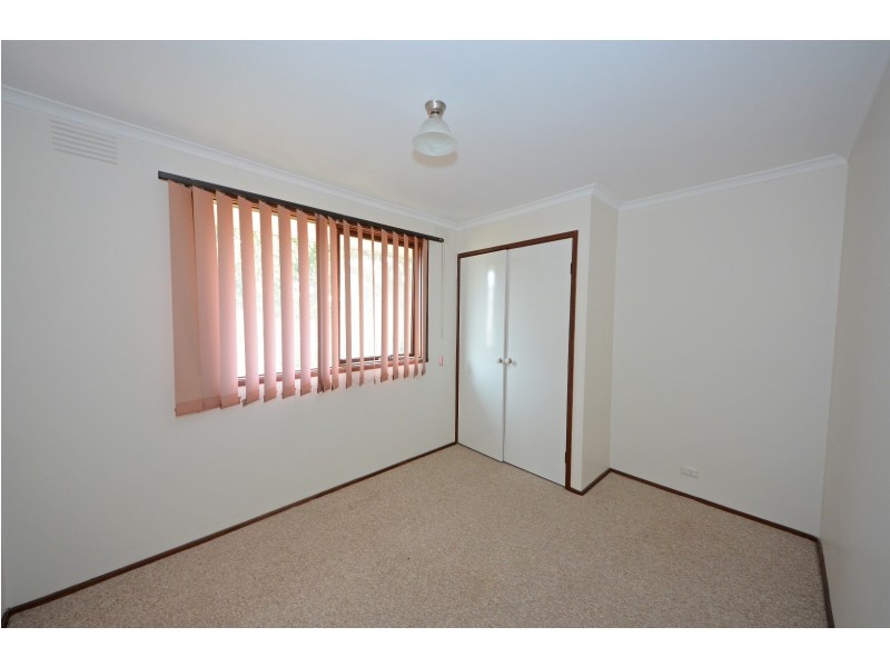 11 Whitestone Court, Endeavour Hills VIC 3802