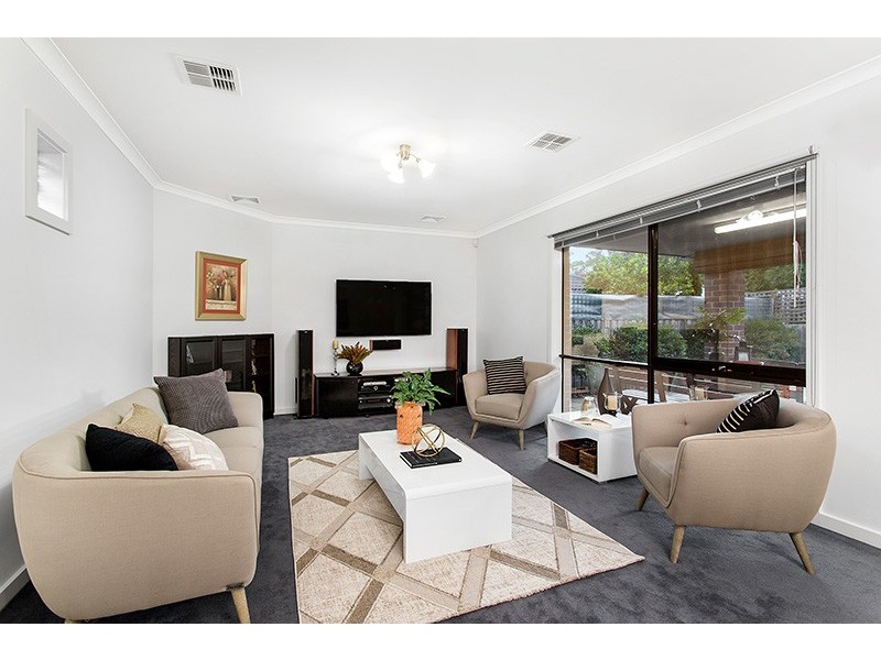 1/8 Morloc Street, Forest Hill VIC 3131