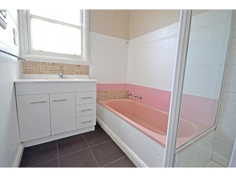 10 Dunstan Street, Clayton VIC 3168