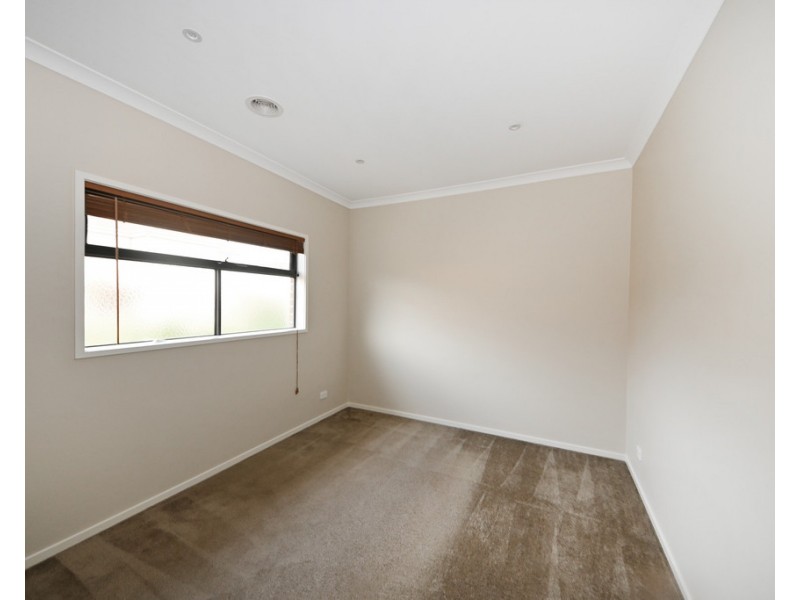 24 Fiander Avenue, Glen Waverley VIC 3150