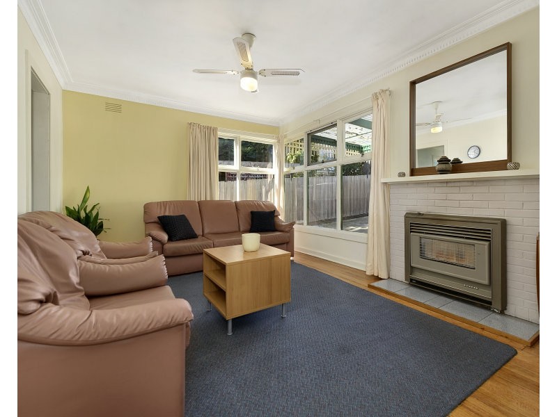 33 Lenna Street, Burwood East VIC 3151