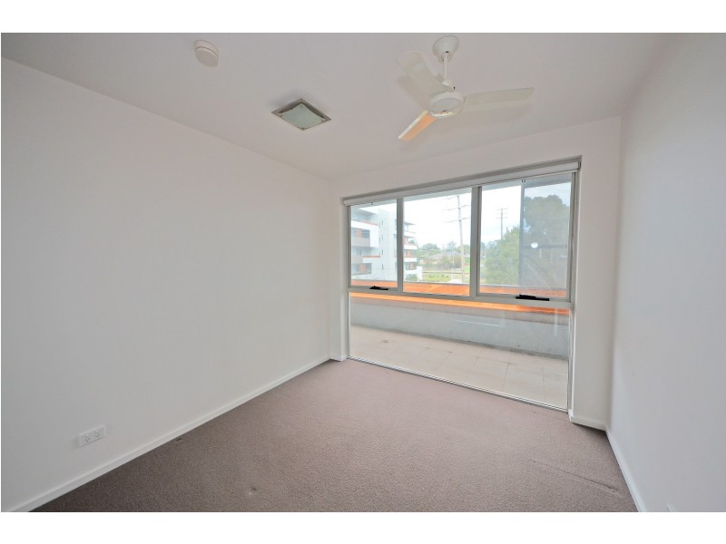 211/8 Power Avenue, Ashwood VIC 3147