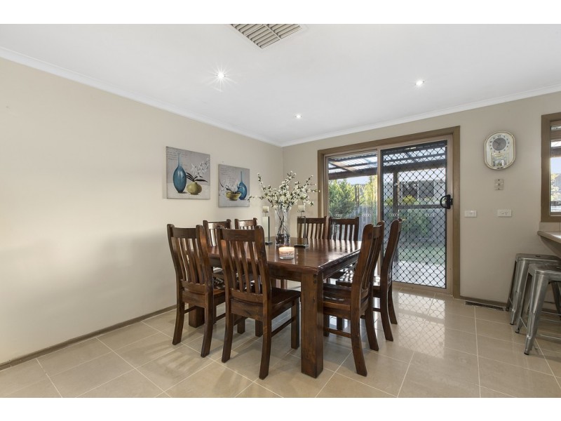 7/4 Lang Road, Mount Waverley VIC 3149