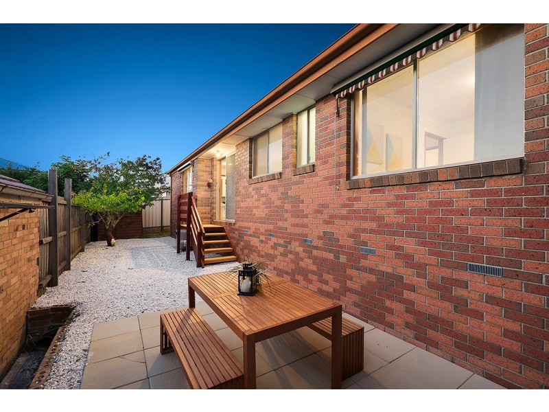 2/3 Roberts Avenue, Mulgrave VIC 3170