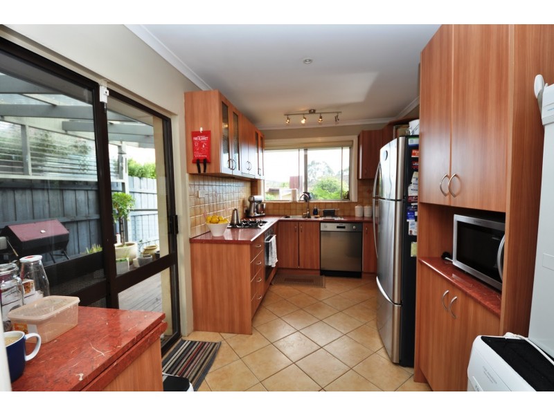 25 Kalimna Street, Mooroolbark VIC 3138