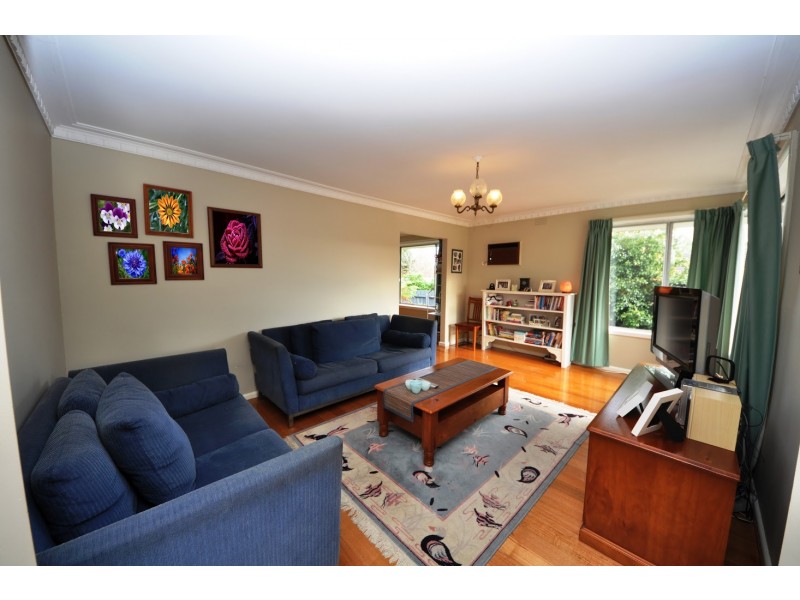 25 Kalimna Street, Mooroolbark VIC 3138