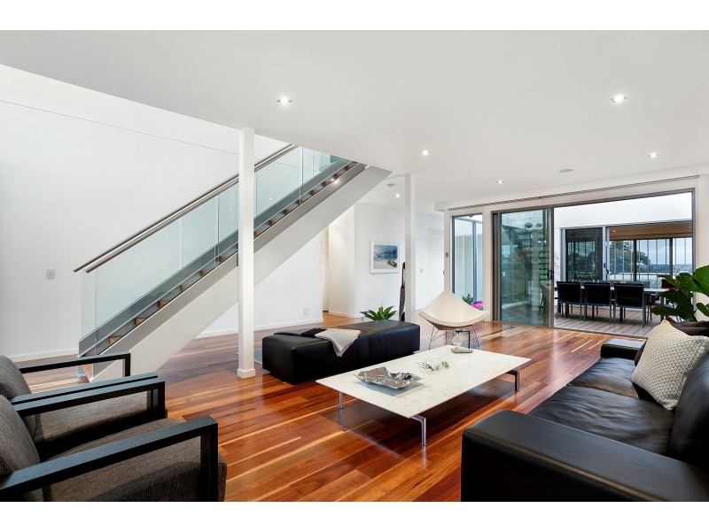 6 Arbour Drive, Kew VIC 3101