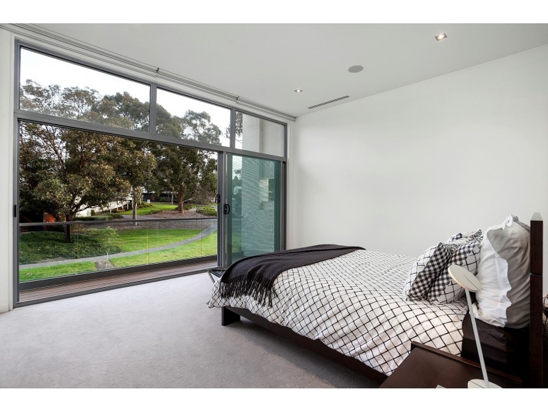 6 Arbour Drive, Kew VIC 3101