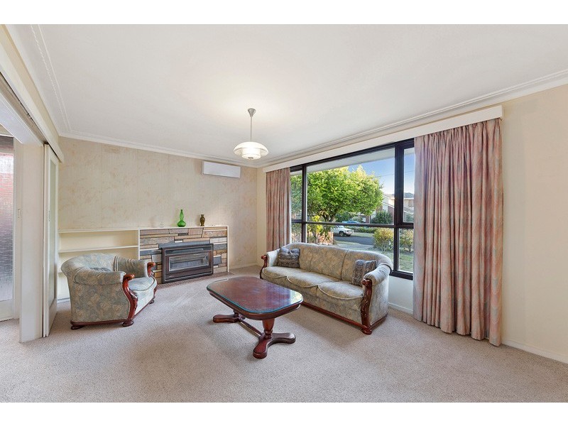 13 Tereva Crescent, Wheelers Hill VIC 3150