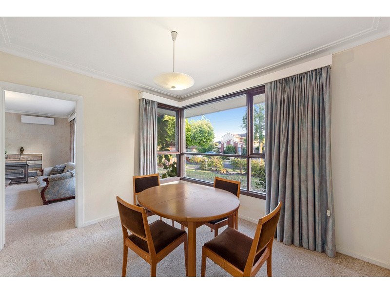 13 Tereva Crescent, Wheelers Hill VIC 3150