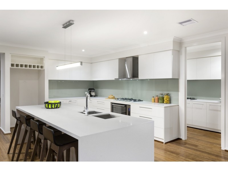 4 Kalonga Court, Glen Waverley VIC 3150