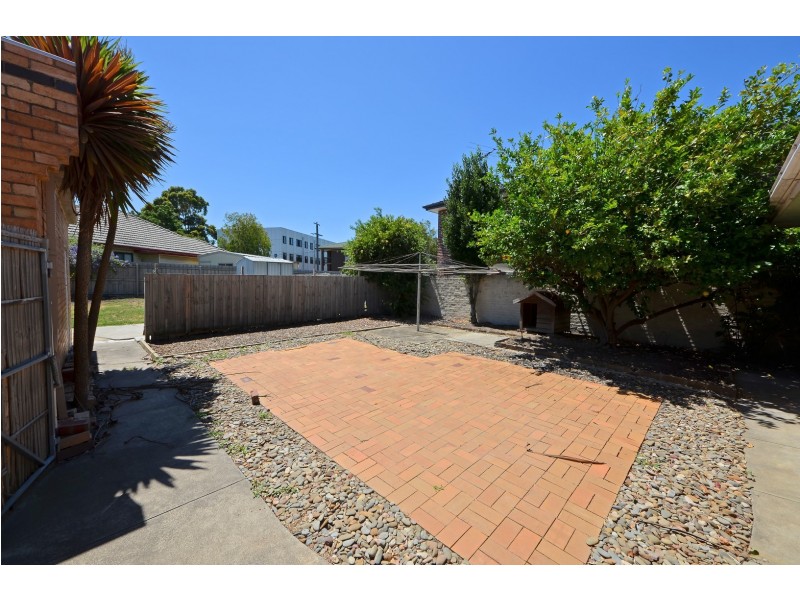 1995 Dandenong Road, Clayton VIC 3168
