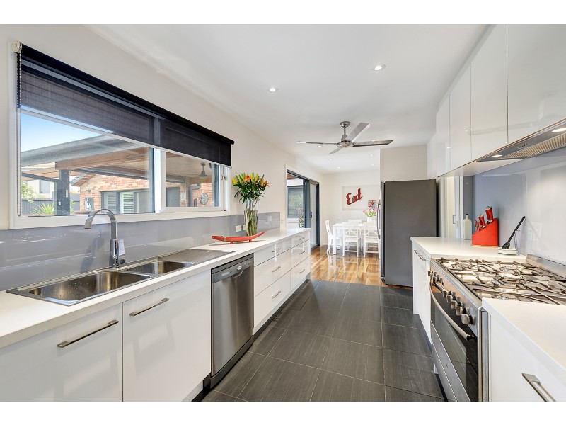 4 Larpent Street, Glen Waverley VIC 3150