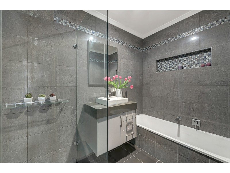 4 Larpent Street, Glen Waverley VIC 3150