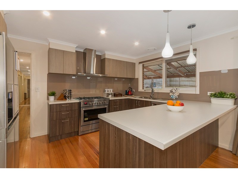 11 Cloverdale Court, Mulgrave VIC 3170