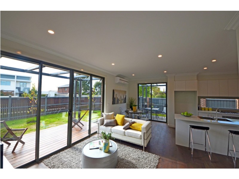 1/32 Grandview Road, Wheelers Hill VIC 3150