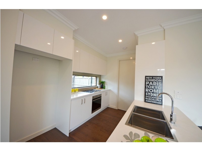 1/32 Grandview Road, Wheelers Hill VIC 3150