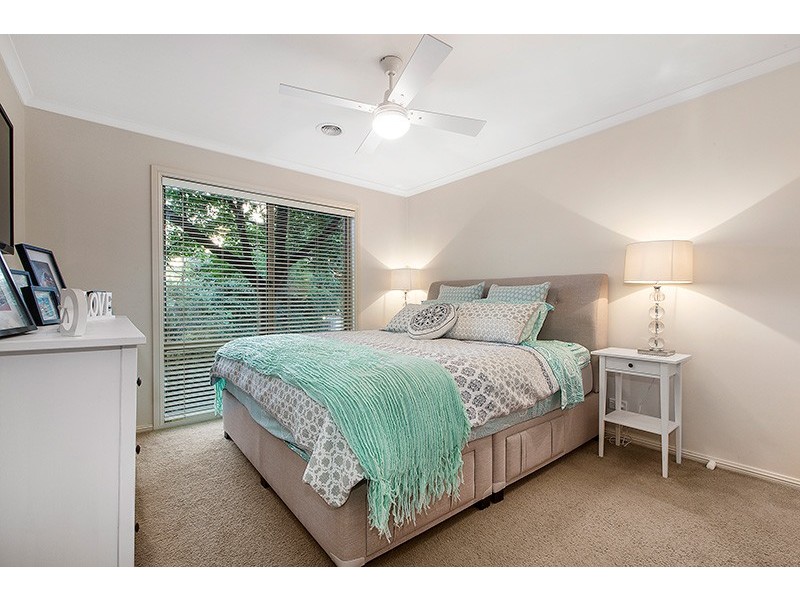 2/6 Chandor Court, Notting Hill VIC 3168