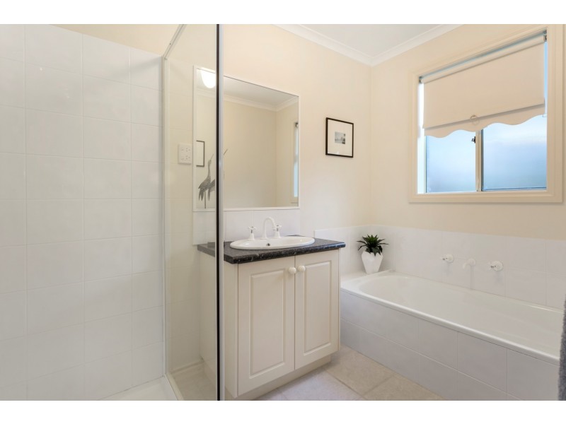 2/12 Marianne Way, Mount Waverley VIC 3149