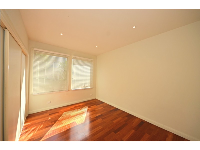 2/3 Sunnyside Avenue, Dandenong VIC 3175