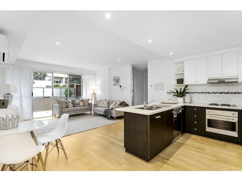 2/213 Normanby Road, Notting Hill VIC 3168
