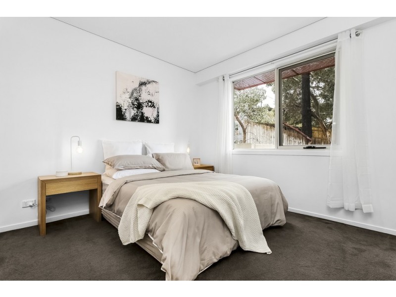 2/213 Normanby Road, Notting Hill VIC 3168
