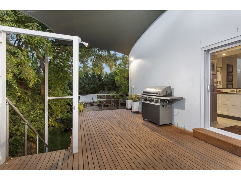 16 Daisy Street, Warranwood VIC 3134