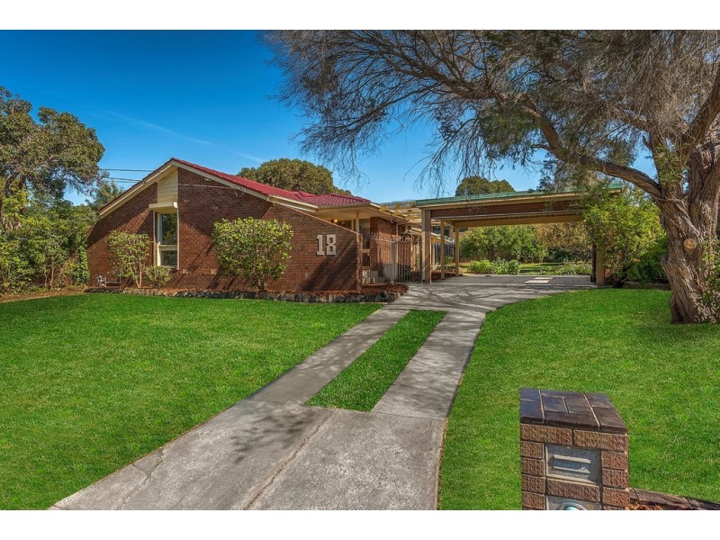 18 Overland Drive, Vermont South VIC 3133