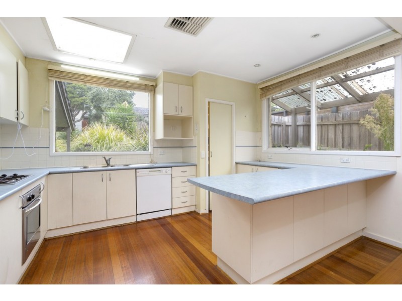 57 Hinkler Road, Glen Waverley VIC 3150