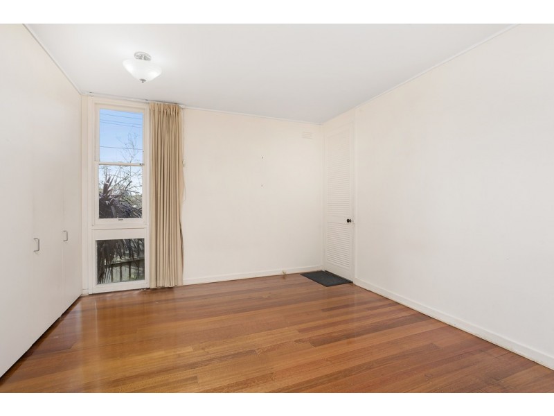 57 Hinkler Road, Glen Waverley VIC 3150
