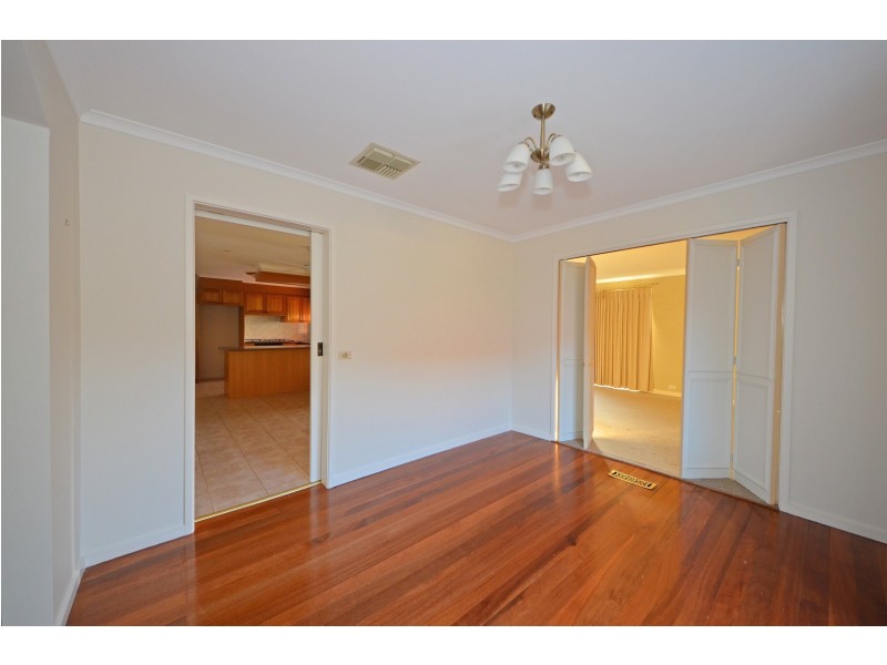 101 King Arthur Drive, Glen Waverley VIC 3150