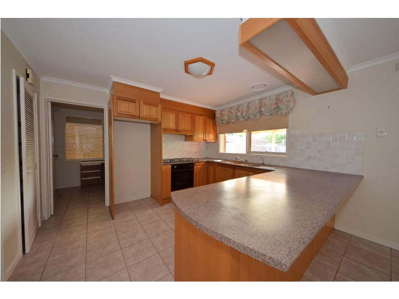 101 King Arthur Drive, Glen Waverley VIC 3150