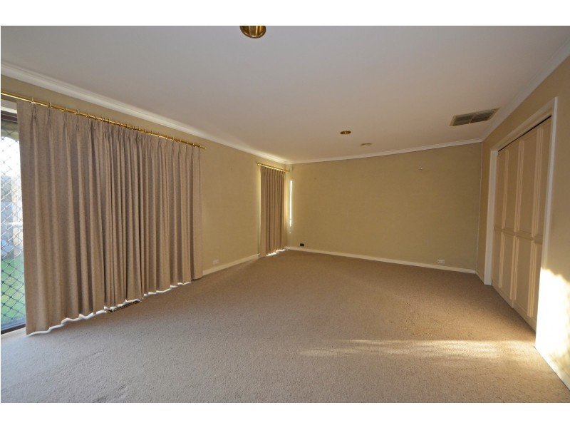 101 King Arthur Drive, Glen Waverley VIC 3150