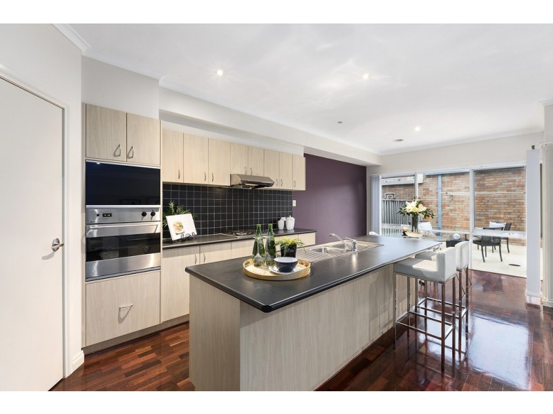 25 Herriotts Boulevard, Glen Waverley VIC 3150