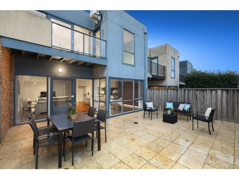 25 Herriotts Boulevard, Glen Waverley VIC 3150