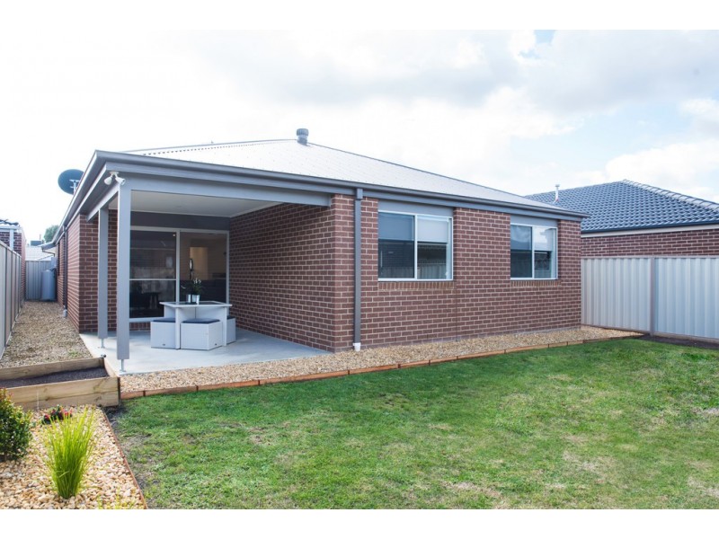 5 Isabel Street, Pakenham VIC 3810