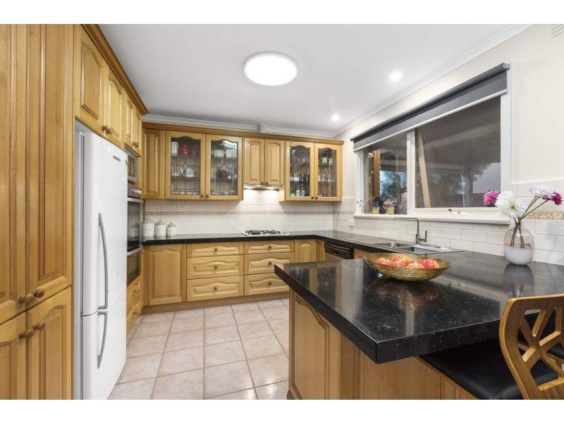 16 Pentland Court, Glen Waverley VIC 3150