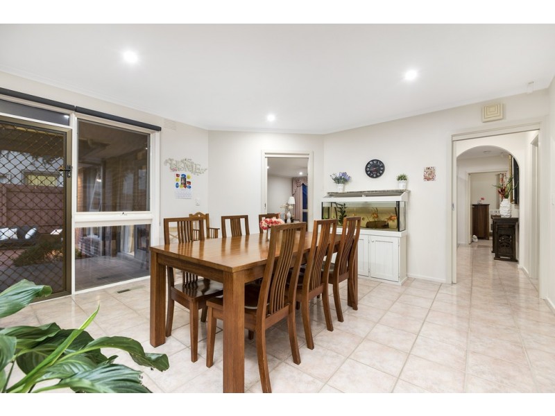 16 Pentland Court, Glen Waverley VIC 3150