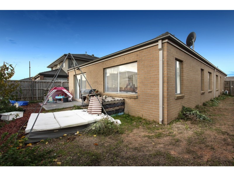 6 Burrell Way, Mernda VIC 3754