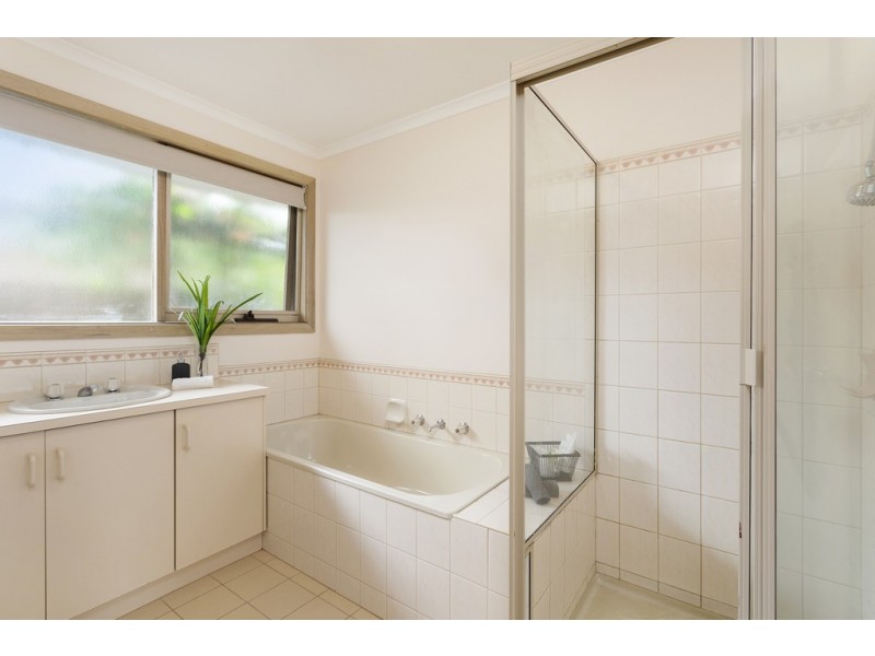 68 Ormonde Road, Ferntree Gully VIC 3156
