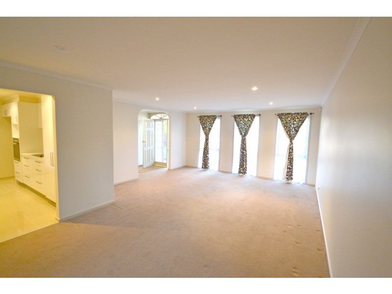 9 Witken Avenue, Wantirna South VIC 3152