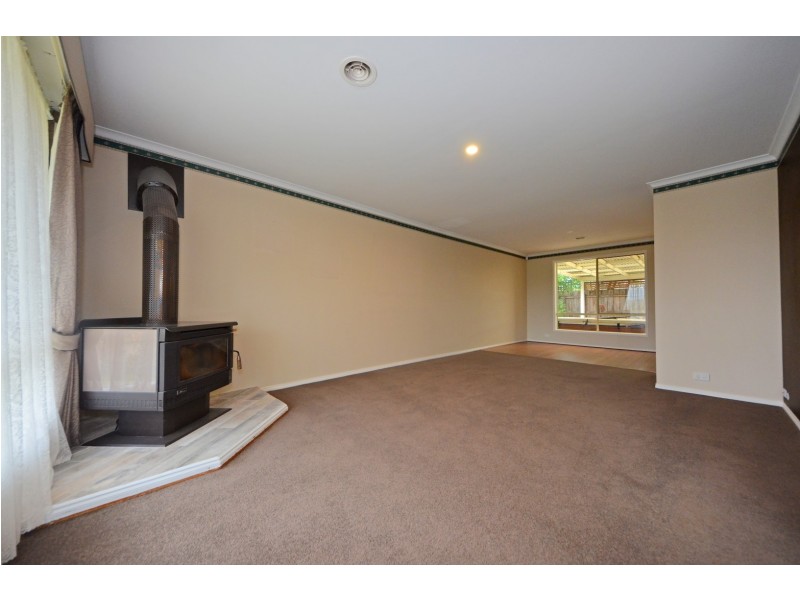 3 Jay Rise, Berwick VIC 3806