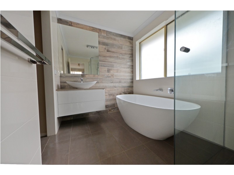 3 Jay Rise, Berwick VIC 3806