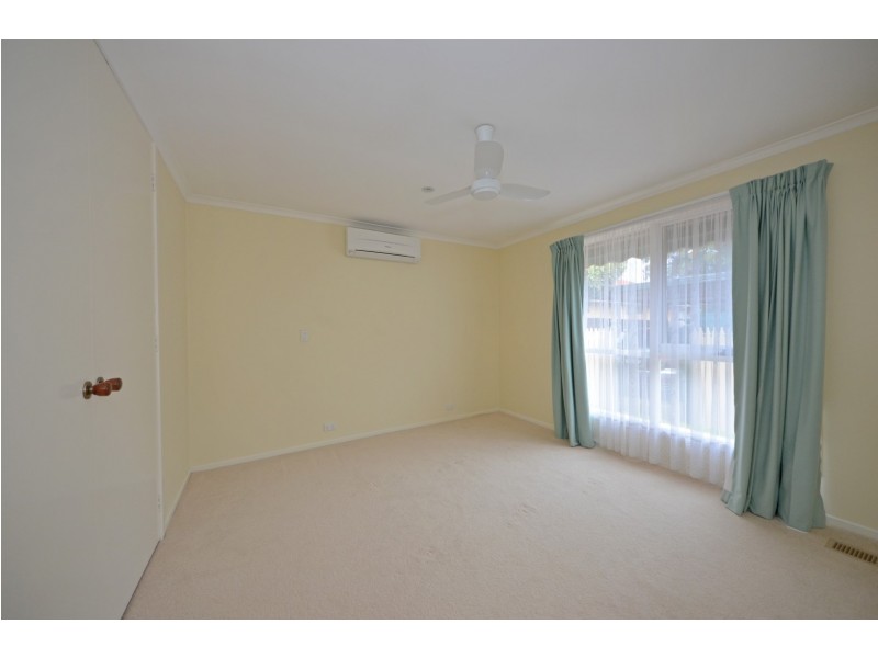 2/8 Caesar Street, Mulgrave VIC 3170