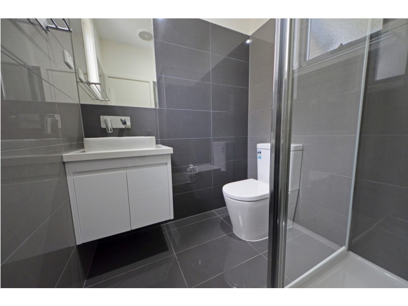 2/1 Sampson Drive, Mount Waverley VIC 3149
