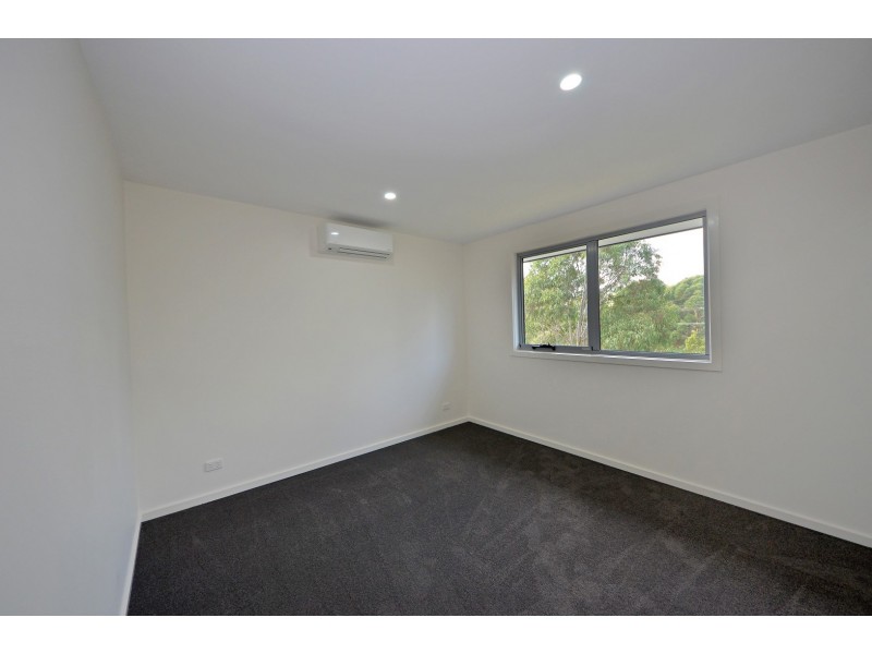 2/1 Sampson Drive, Mount Waverley VIC 3149