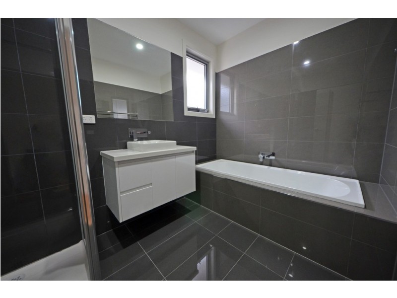 2/1 Sampson Drive, Mount Waverley VIC 3149